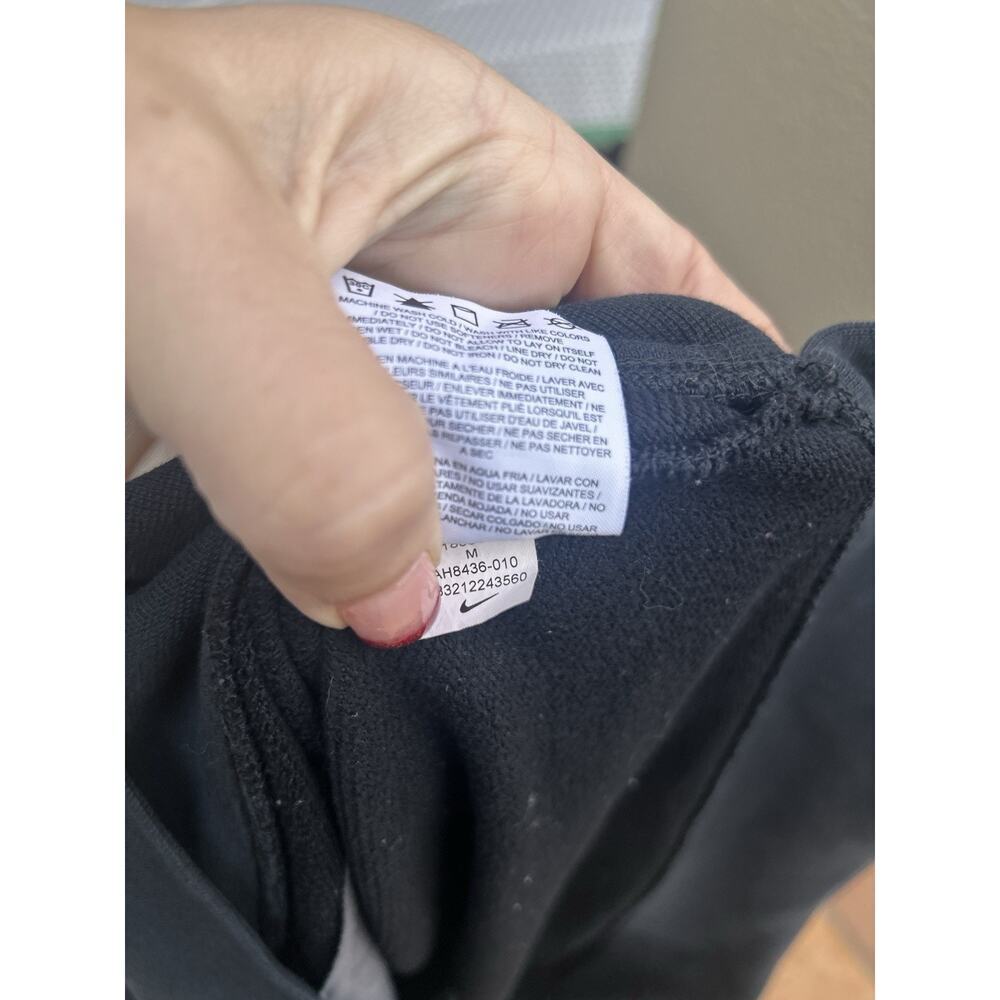 Nike Sportswear Cropped Crewneck Size Women’s M AH8436-010 - Picture 4 of 4